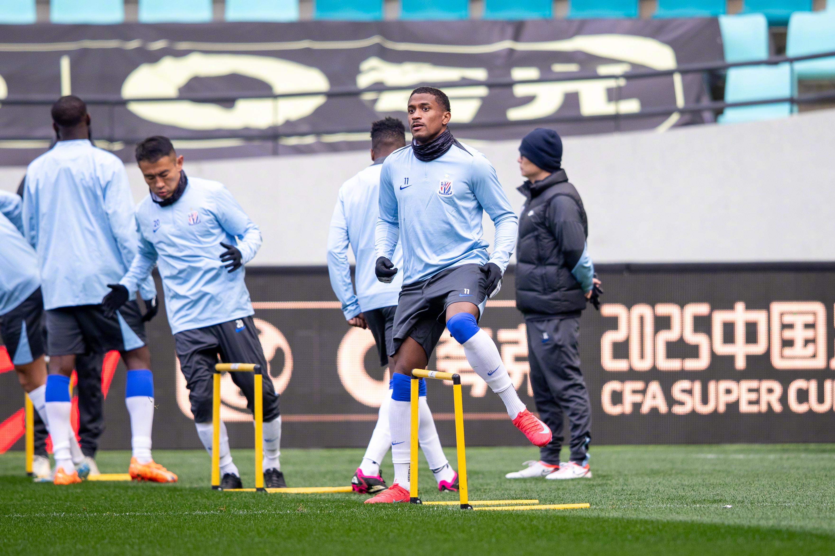 窗口期上海海港备战欧超杯，远射贴柱细节曝光，气氛紧张，球队文化再被提及(为什么外国军舰能自由进入南海)-爱游戏大陆