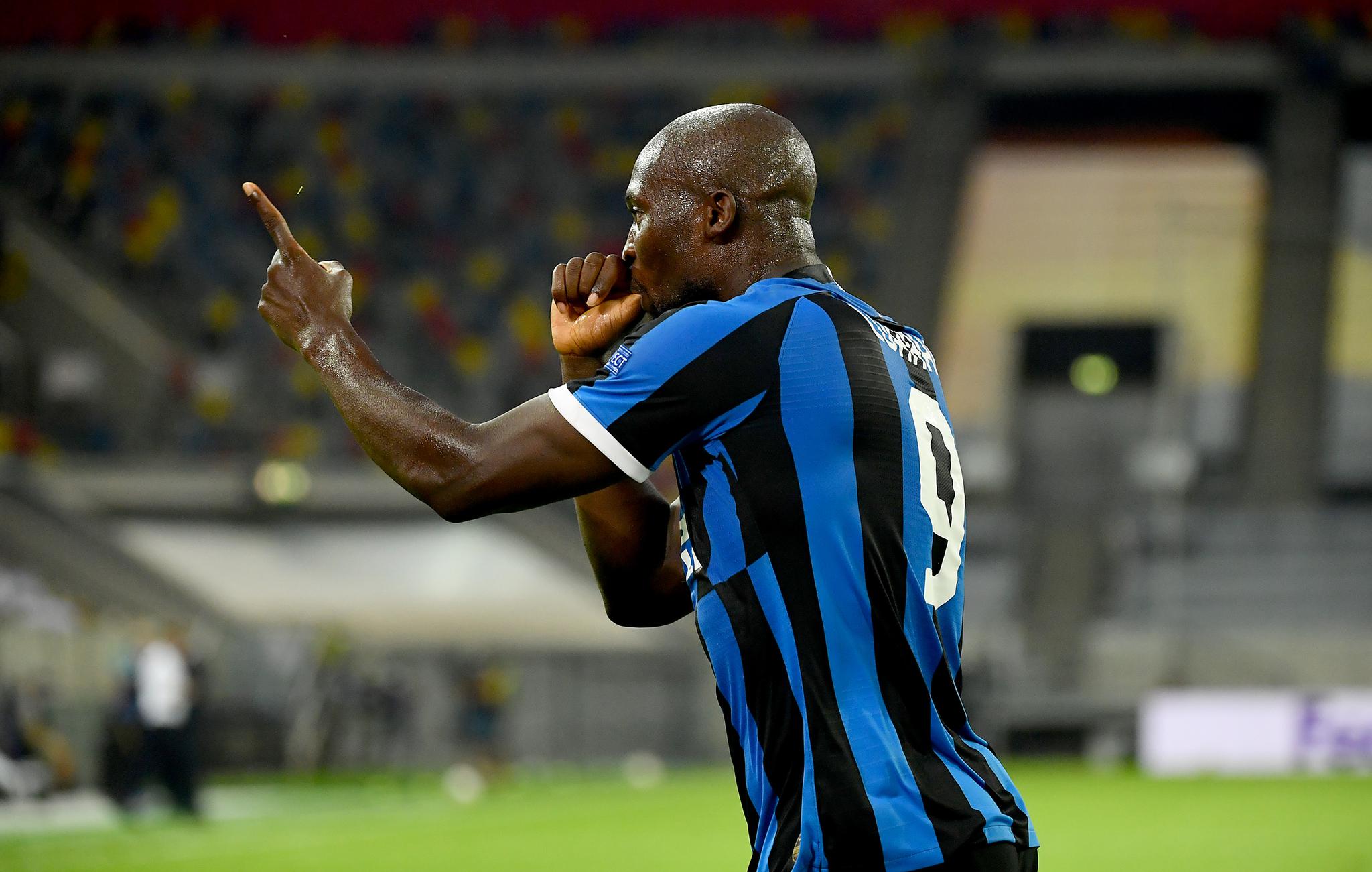 包含里程碑夜！里尔绝杀压哨，欧联今晚刷纪录，气氛紧张，训练强度明显提升的词条-爱游戏在线登录